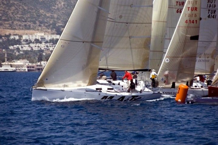 M.A.T. 12 12.45 m IRC Cruiser / Racer  Construction