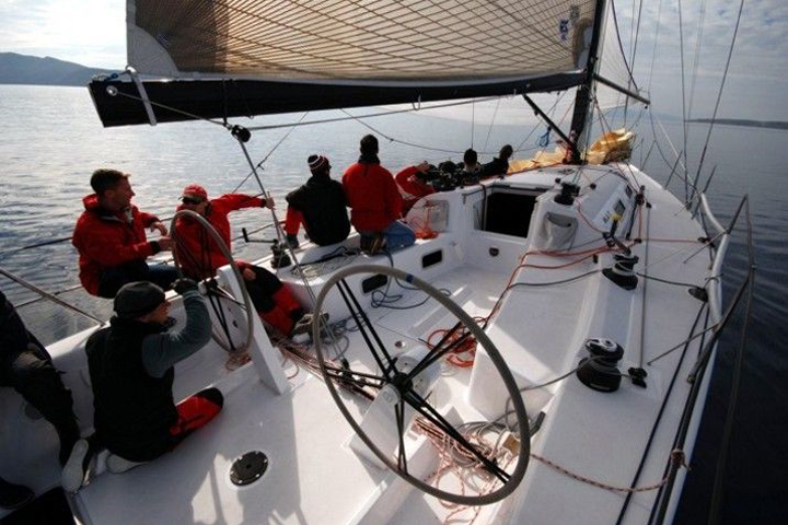 M.A.T. 12 12.45 m IRC Cruiser / Racer  Deck